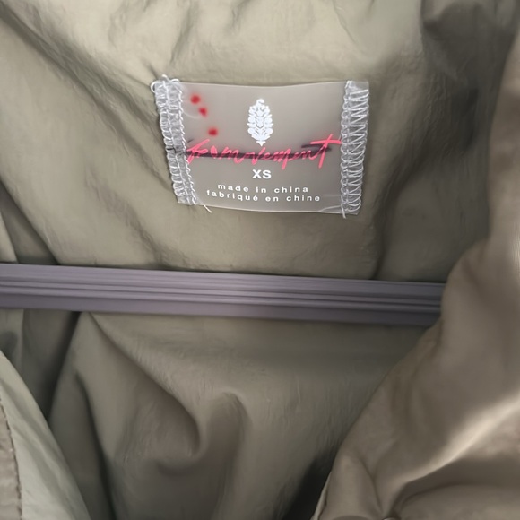 ⭐️NWT Free People Headin for the Hills Embroidered Puffer Jacket⭐️ - Picture 6 of 8